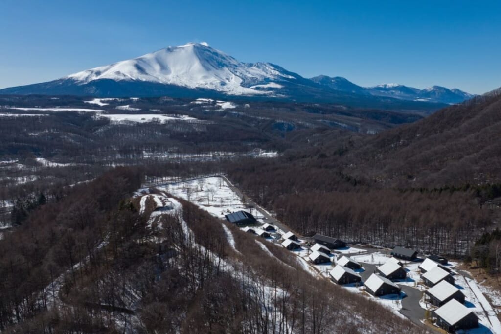 北軽井沢一棟貸しヴィラリゾート冬のあさま空山望