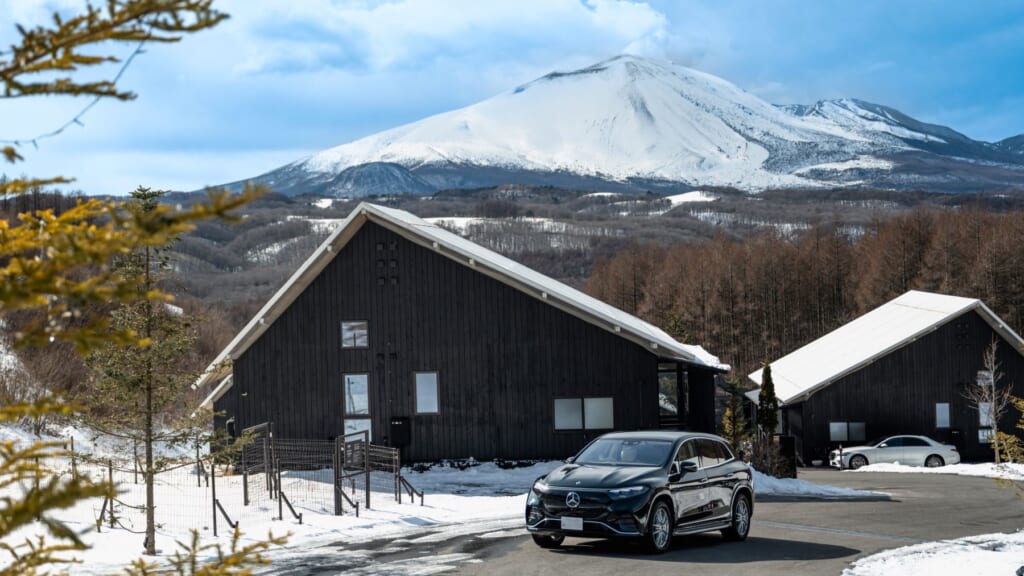 スタッドレス付きメルセデスベンツEVレンタカー｜北軽井沢一棟貸しヴィラリゾートあさま空山望